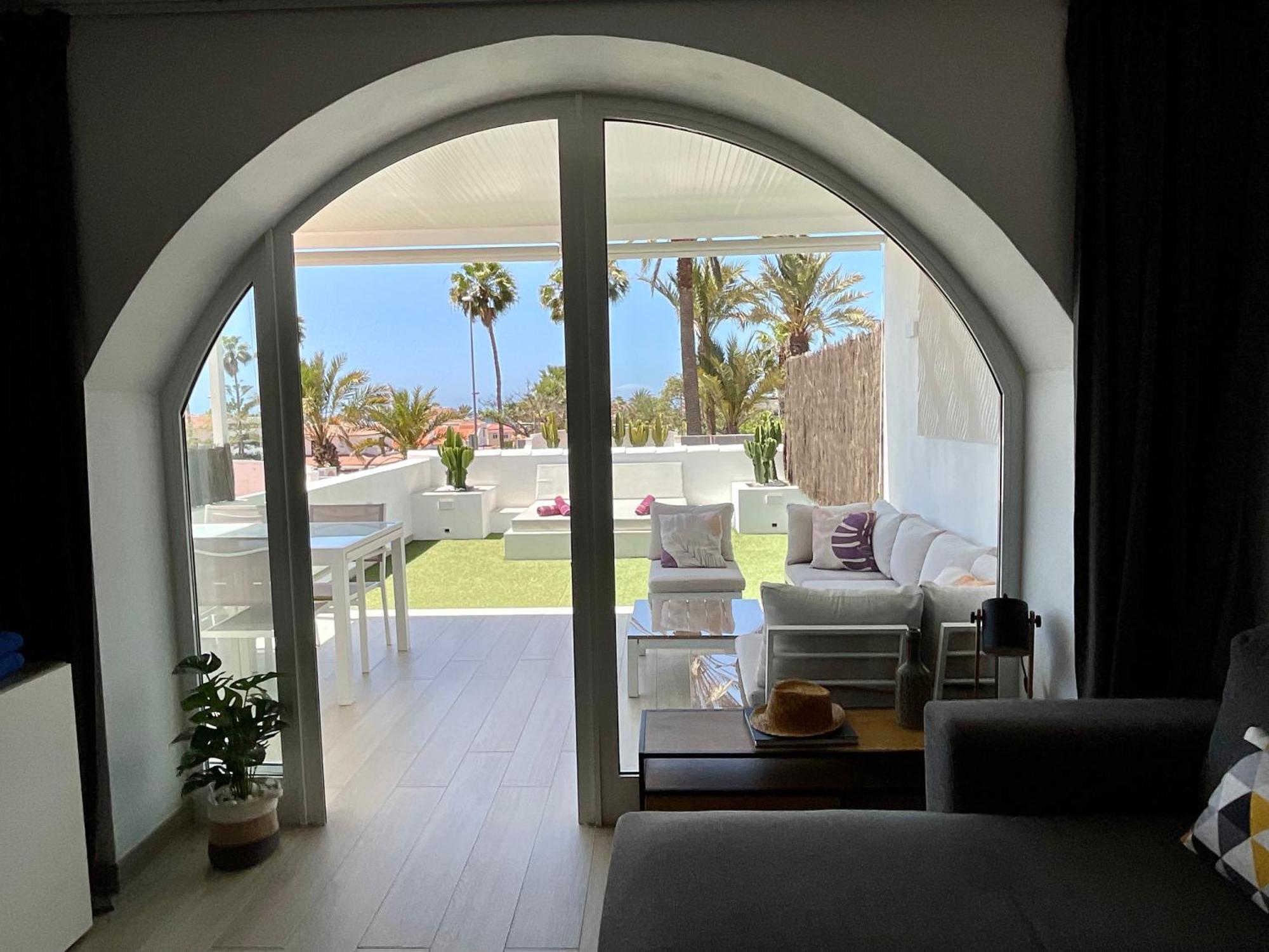 Las Americas Luxury Low-Cost Apartment With Terrace & Views Playa de las Américas Eksteriør billede